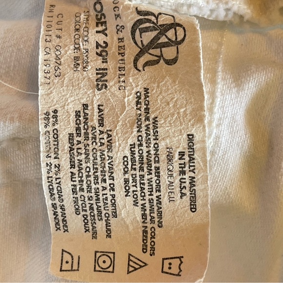 🎁 Rock & Republic White Posey Jeans - Picture 3 of 12